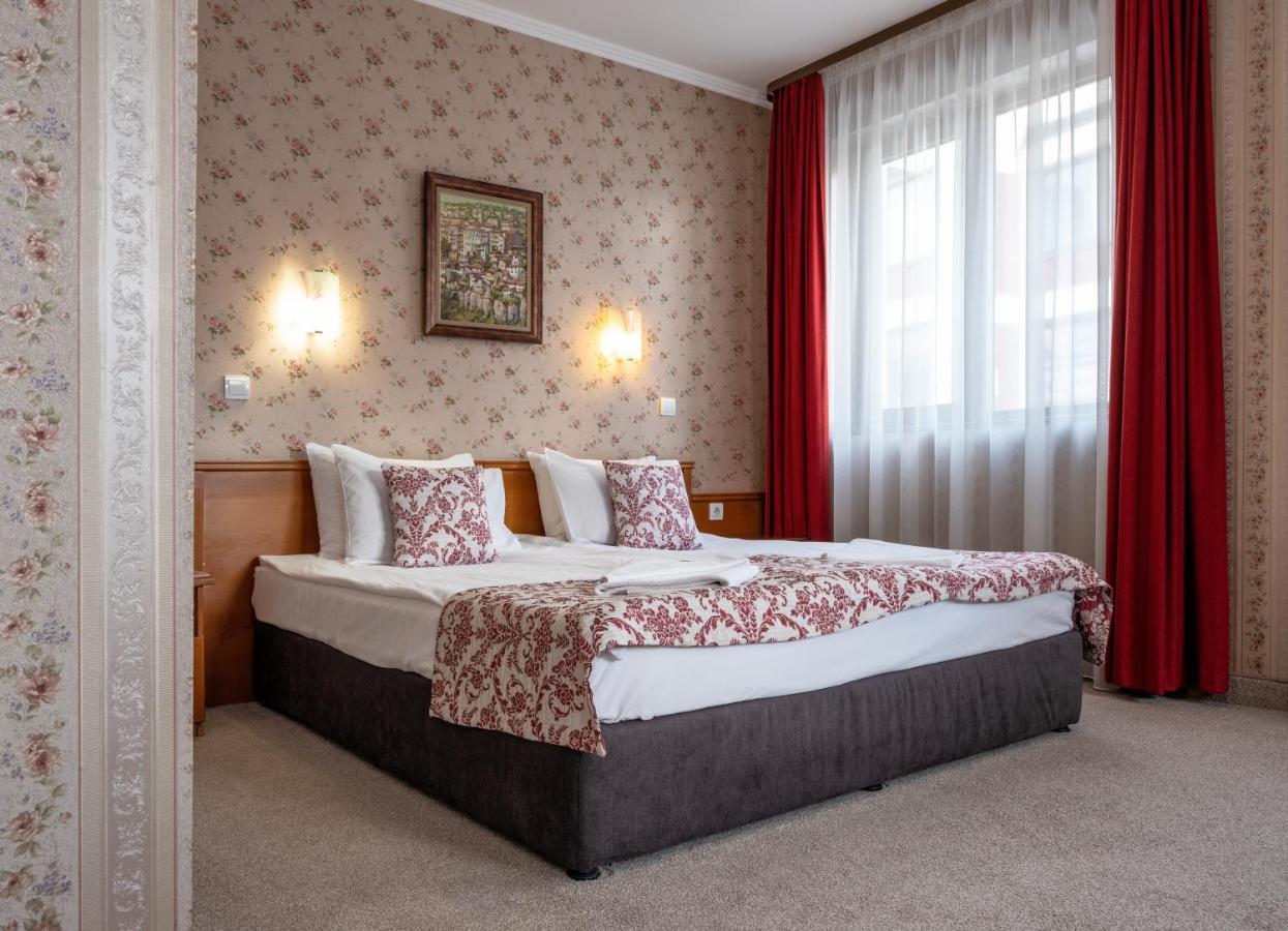 Real Hotel Weliko Tarnowo Exterior foto